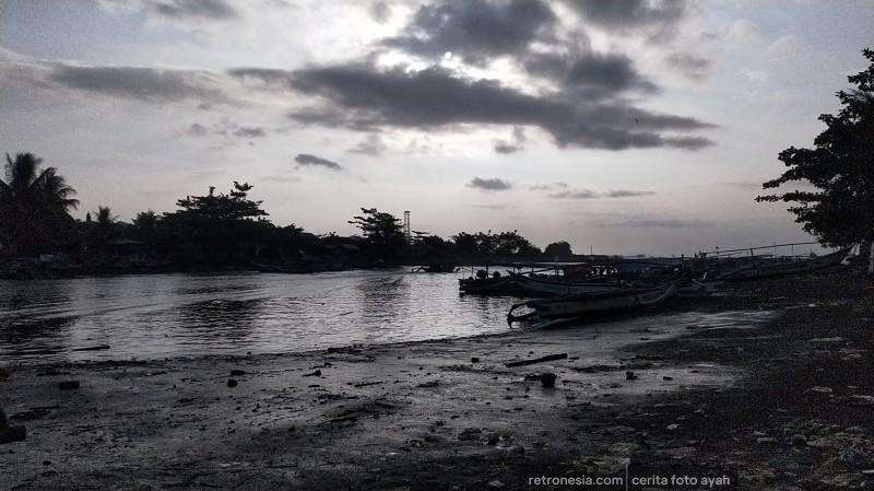 Bertemunya daratan dan laut, bertemunya kamu dan aku